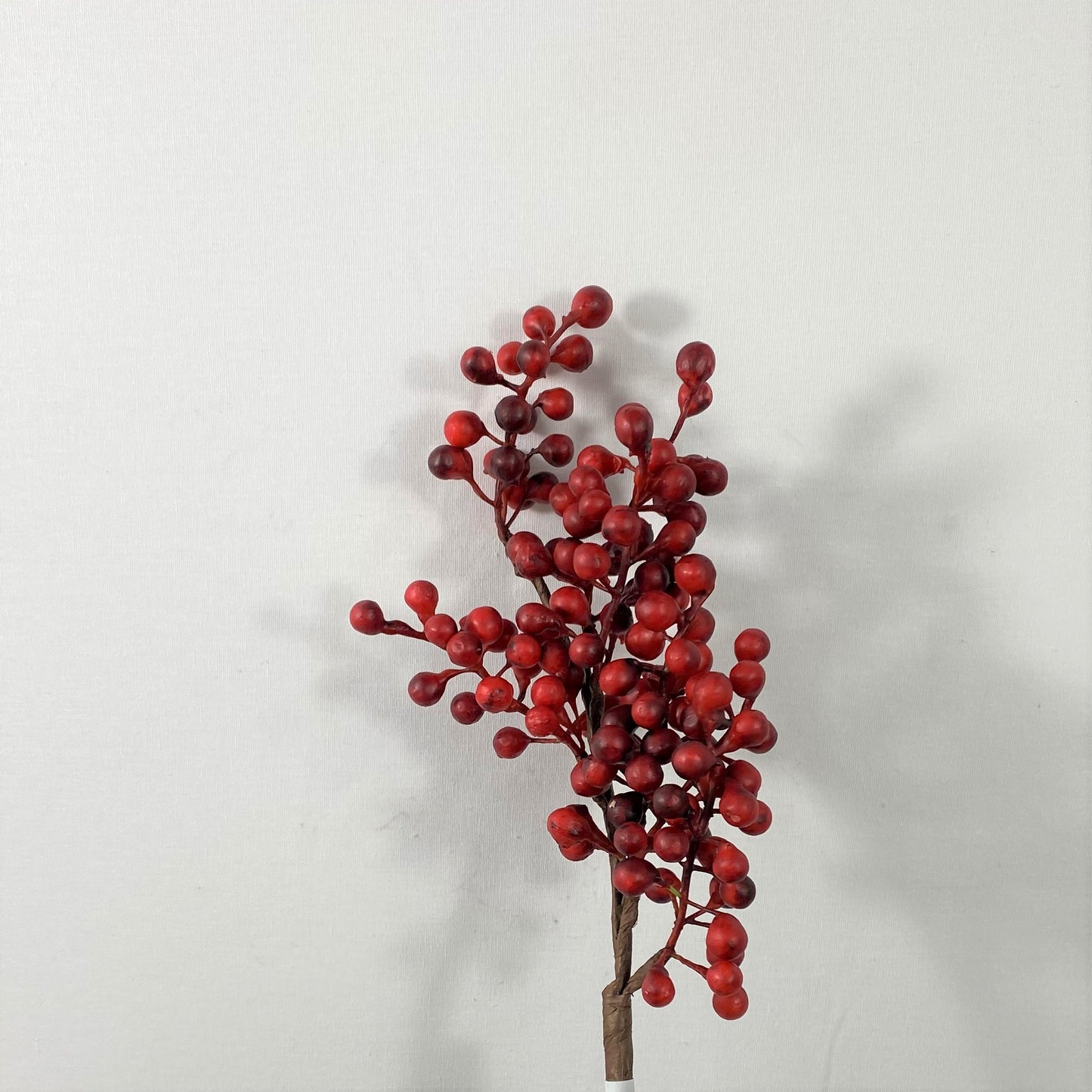 UV Red Berry Pick 19"