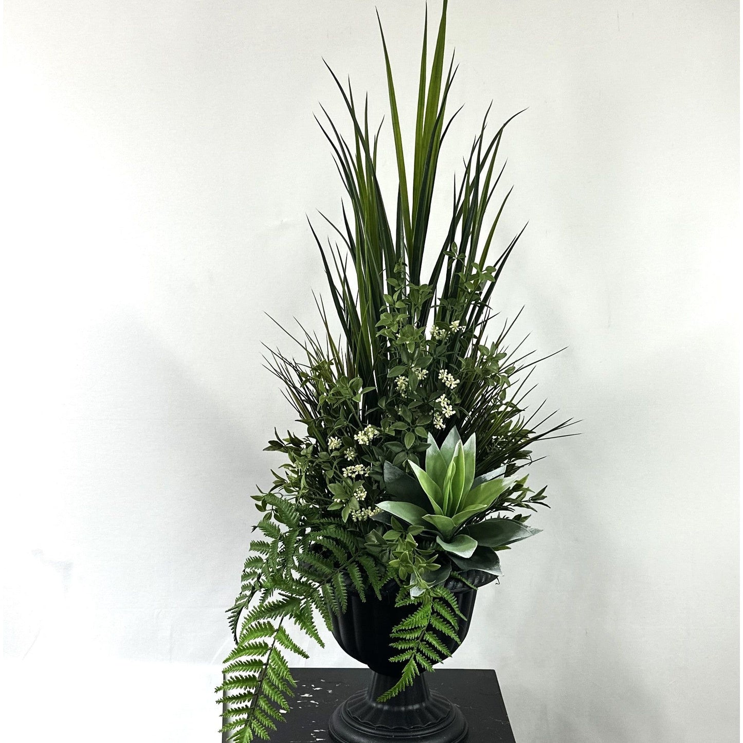 Meadow Greens Urn
